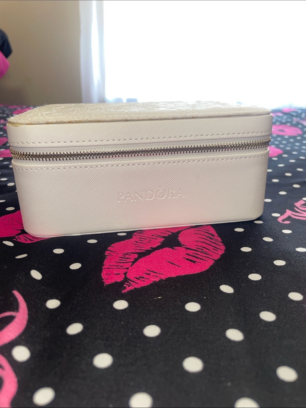 Pandora  Jewelry Travel Case with Zip Closer
